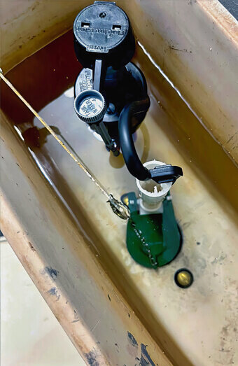 https://blockeddrainsgosnells.com.au/uploads/2025/07/blocked-toilet-36989.jpg