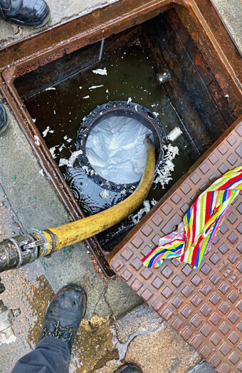 https://blockeddrainsgosnells.com.au/uploads/2025/07/hero-blocked-sewers-19711.jpg
